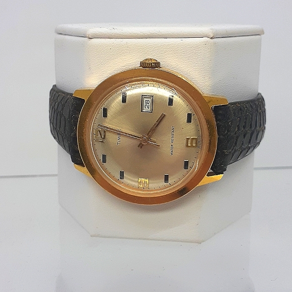 TIMEX Vintage 1971 Marlin Water Resistant Calendar Watch, Works! - Picture 6 of 8